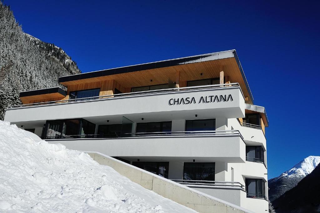 Chasa Altana Apartment อิสชเกิล ภายนอก รูปภาพ