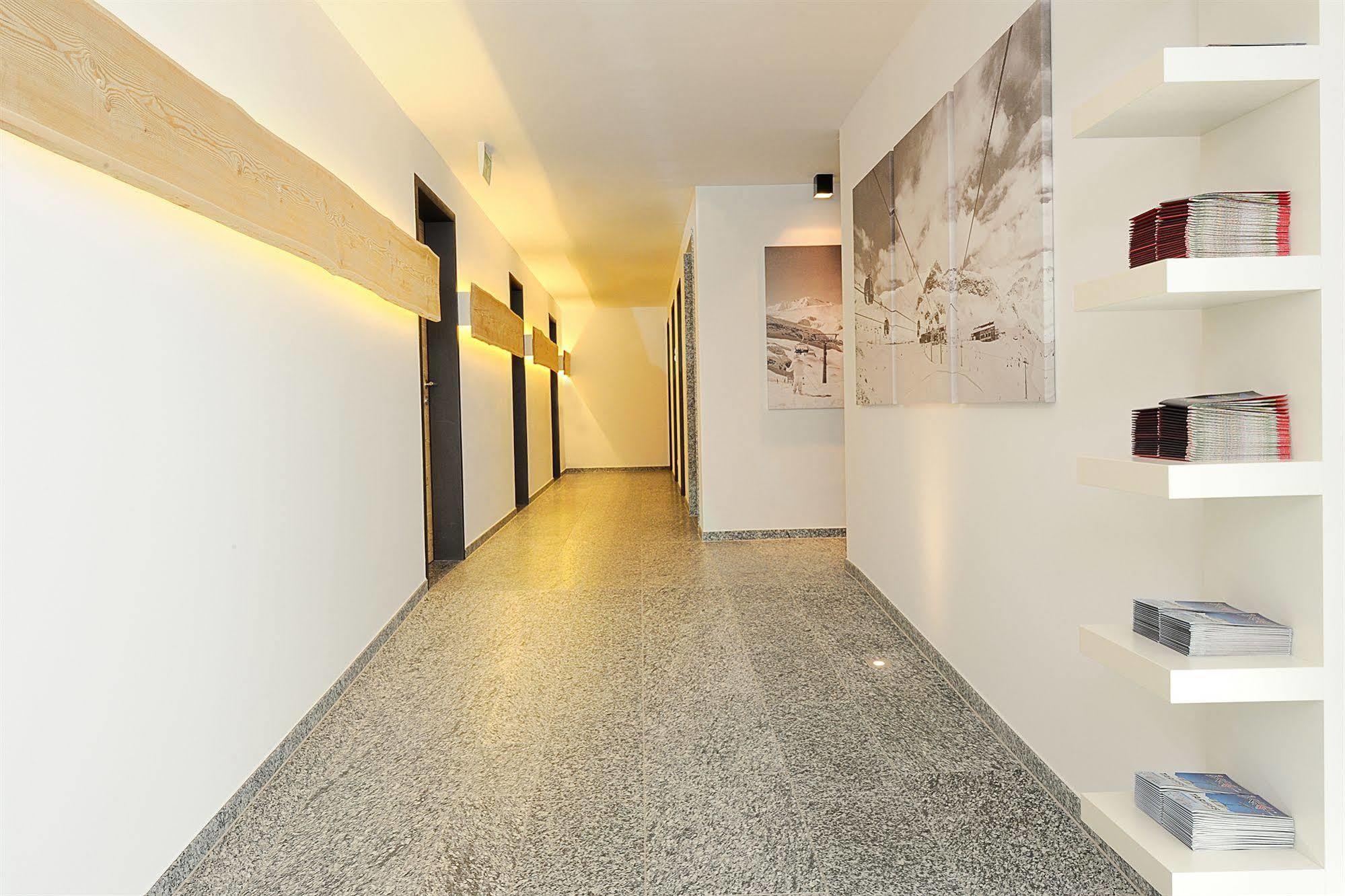 Chasa Altana Apartment อิสชเกิล ภายนอก รูปภาพ